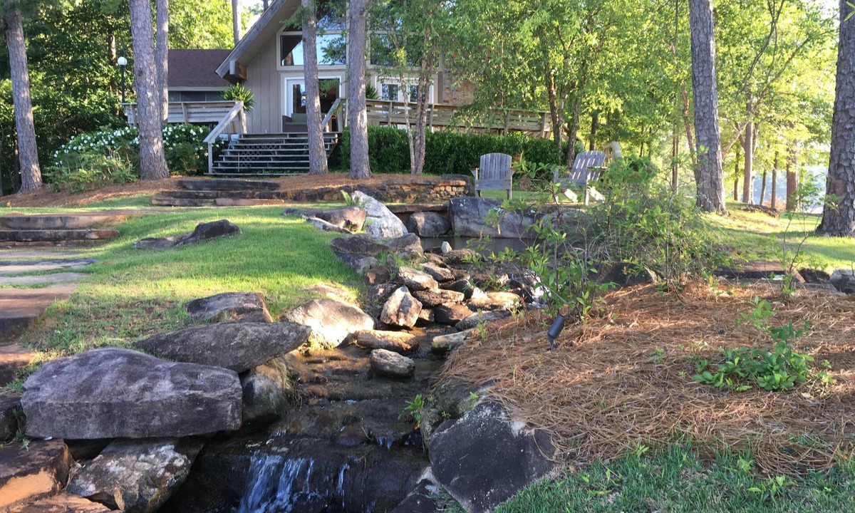 Dadeville House | Paradise at Waterside: ON THE LAKE Lake Martin, Alabama