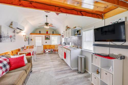 Paris House | Paris Vacation Rental ~ 22 Mi to Mount Magazine!