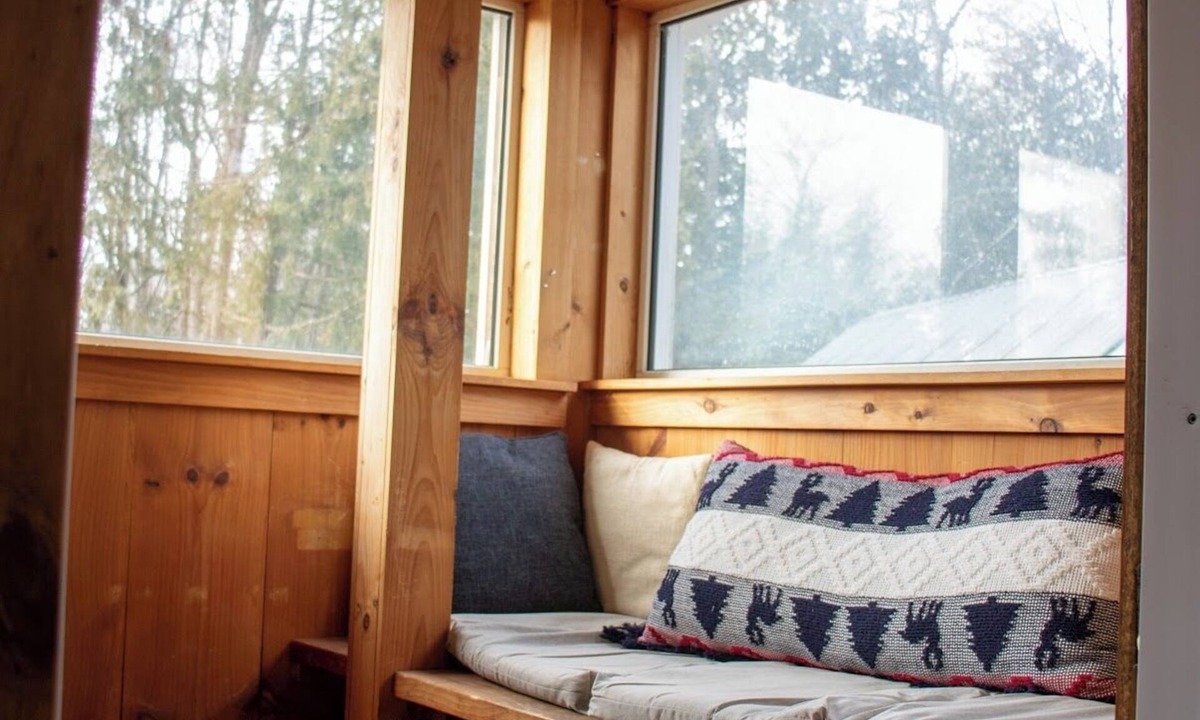 Sheffield House | Park the Trailer & Ride + Vermont Getaway for Adventure Groups