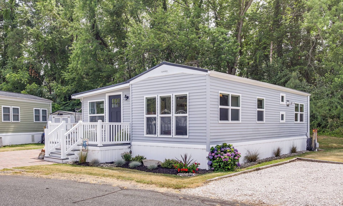 Ocean Pines Cottage | Patio, Pool Access! Coastal Ocean Pines Cottage