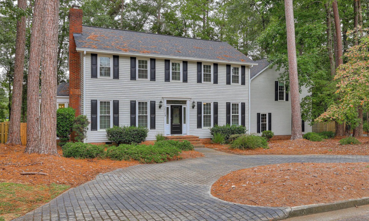 Evans House | Peaceful and Spacious 4BR/2.5BA Estate w/Patio & Big Yard in Evans, GA