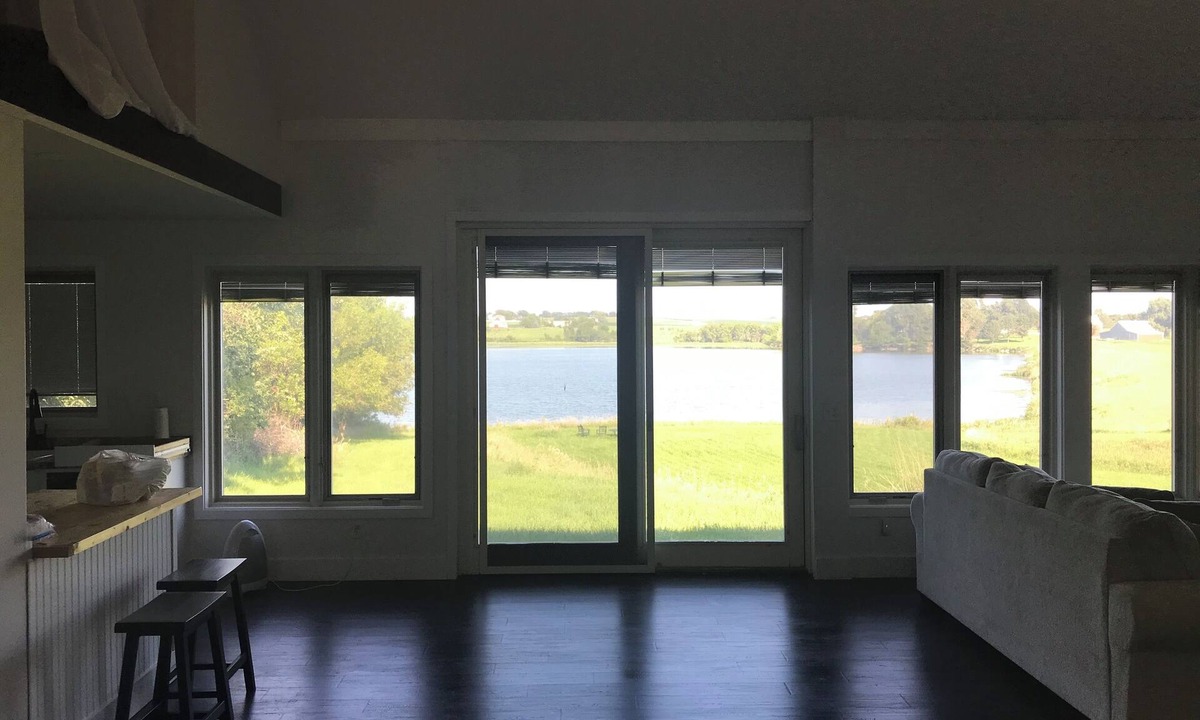 Ames Cabin | Peaceful Cabin Retreat On The Water