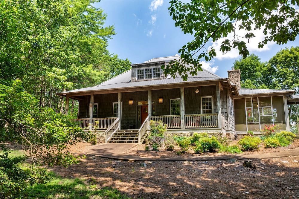 Mentone Cottage | Peaceful Secluded Cottage with Amazing Views in Mentone, Alabama