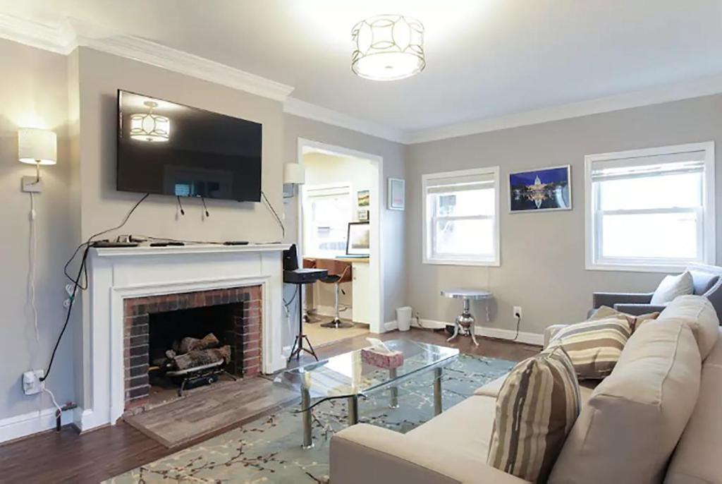 Penrose Apartment | Penrose 7121