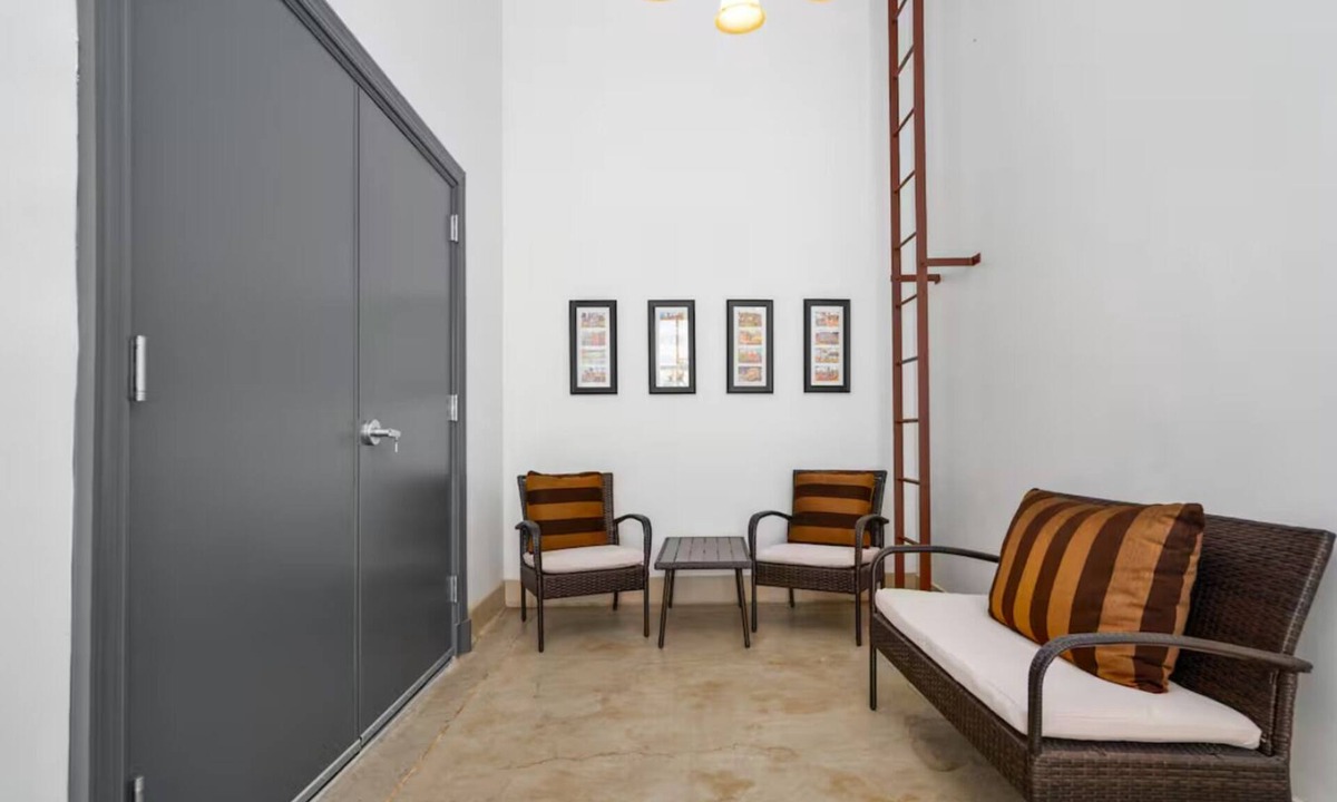 Sapulpa House | Penthouse Loft Sapulpa Old City Hall on Route 66