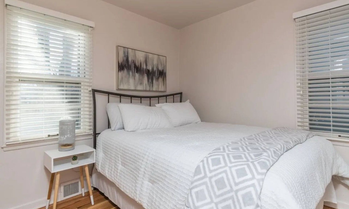 Sioux Falls Apartment | Perfect 2-bedroom apartment near McKennan Park and Downtown!