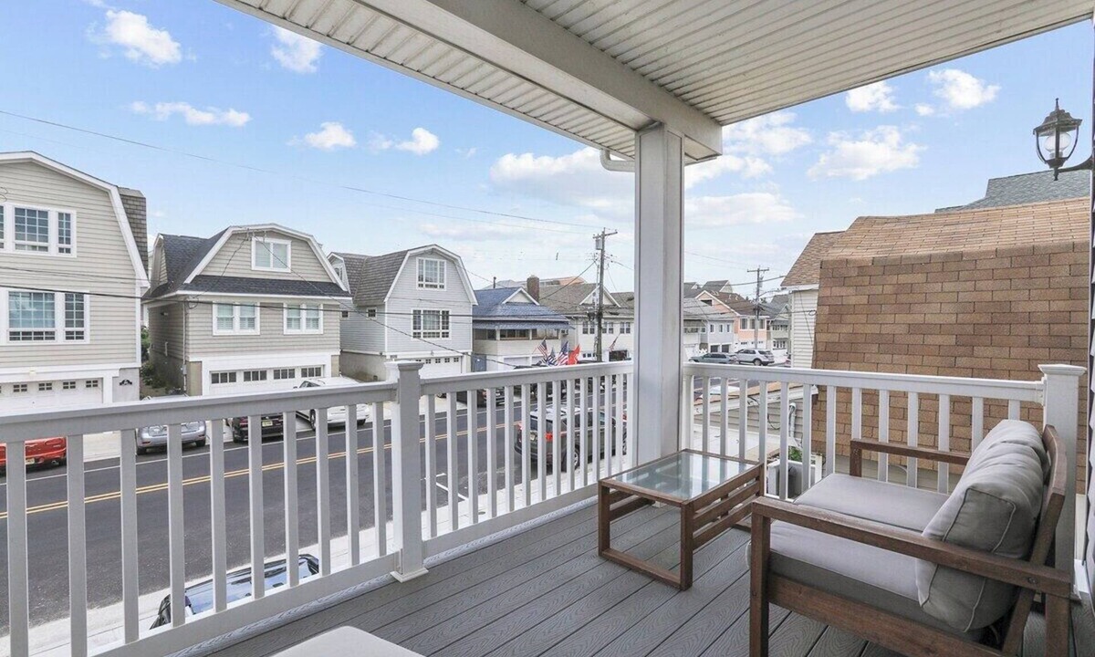 Manasquan House | Perfect Getaway – Steps from the Beach!