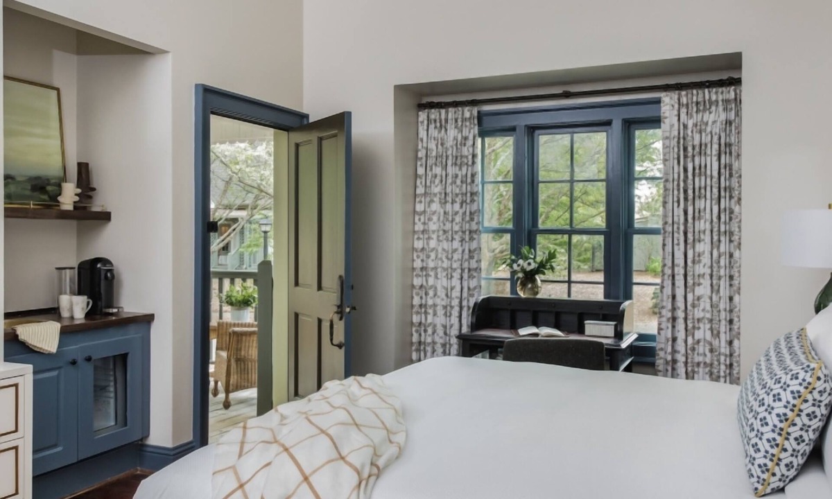 Mount Berry Hotel | Perfect Stay with Outdoor Adventures, Spa, and Outdoor Pool!