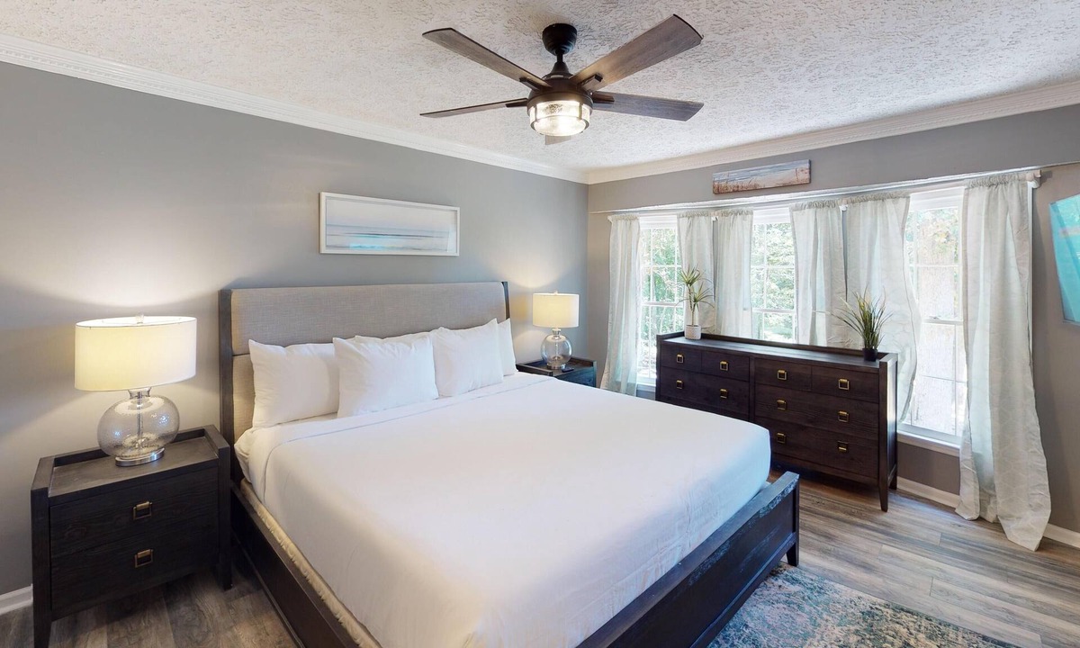 Woodstock Apartment | Pet-Friendly 3BR Private Unit in Woodstock