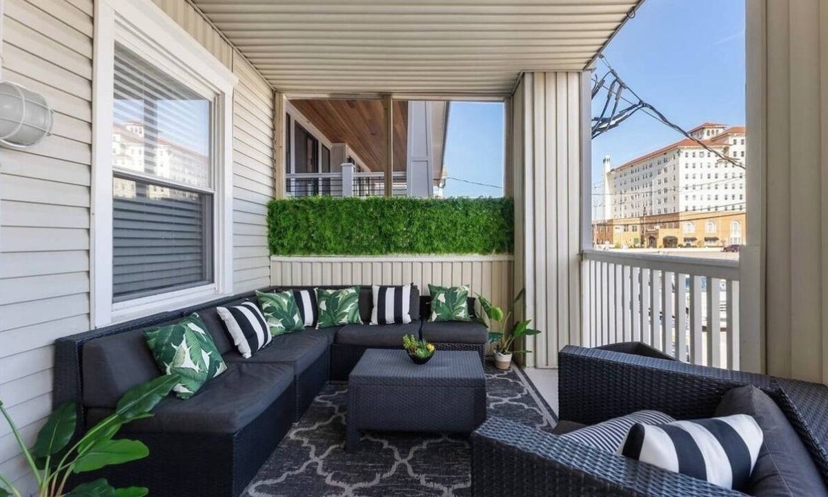 North End Condo | Pet-Friendly Beach-Block Condo, Steps to Boardwalk