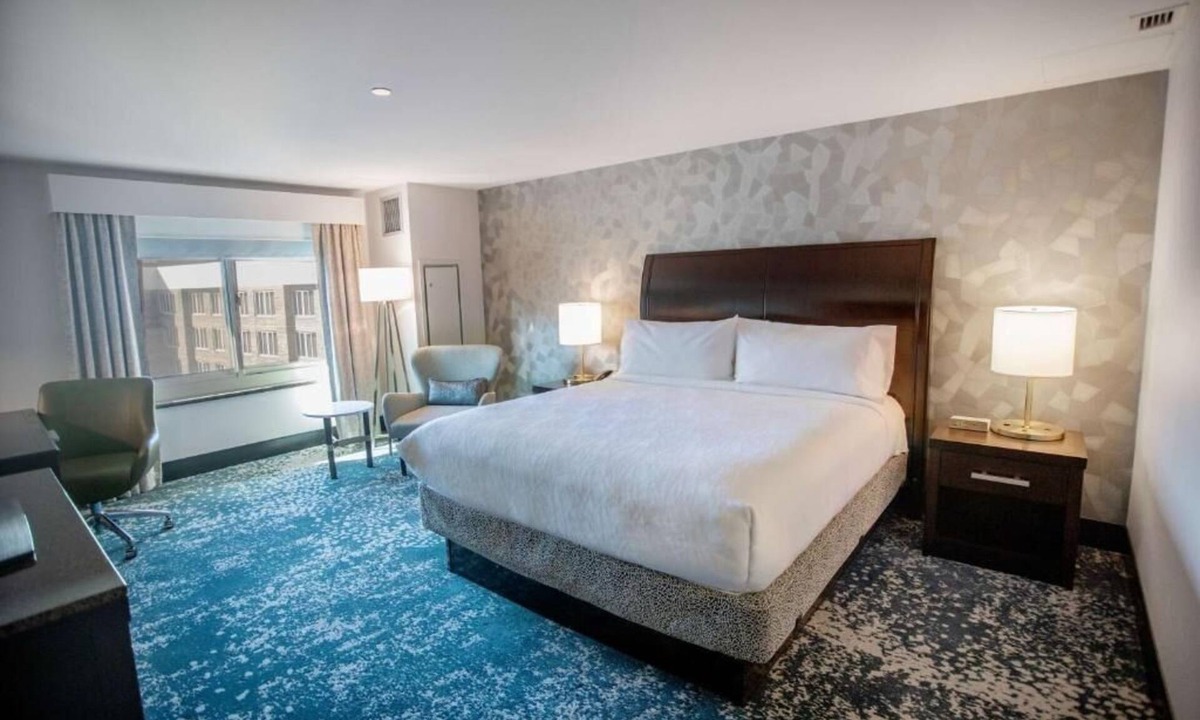 Bethesda Hotel | Pet Friendly Bethesda Room Near Metro NIH And Washington DC