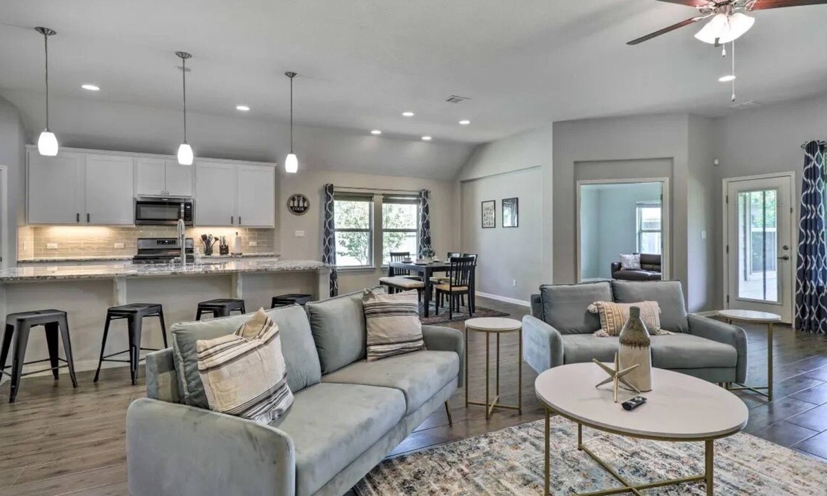 Pflugerville House | Pet-friendly & Charming Pflugerville Home ~ 25 Mi to Austin!