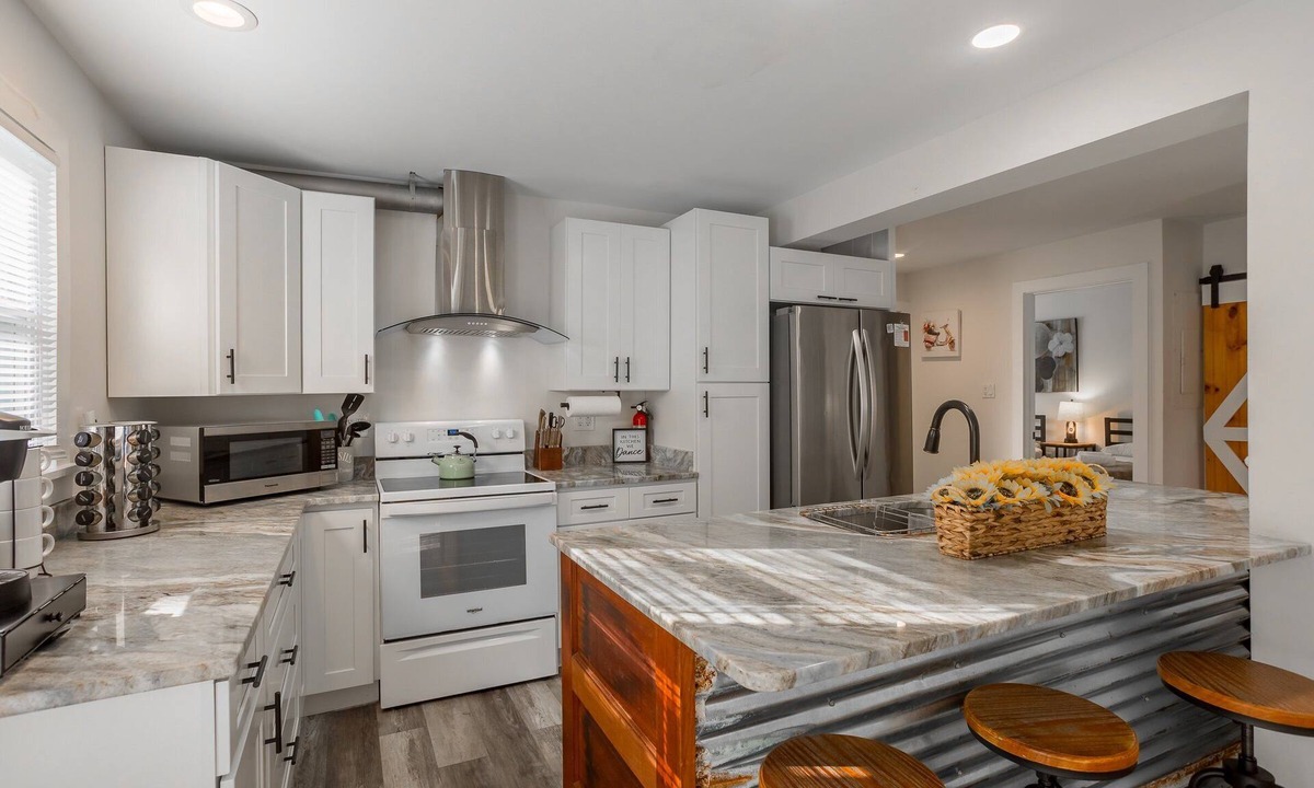 Rehoboth Beach Condo | Pet Friendly Linens Included Rehoboth Beach Condo Parking Mini Golf