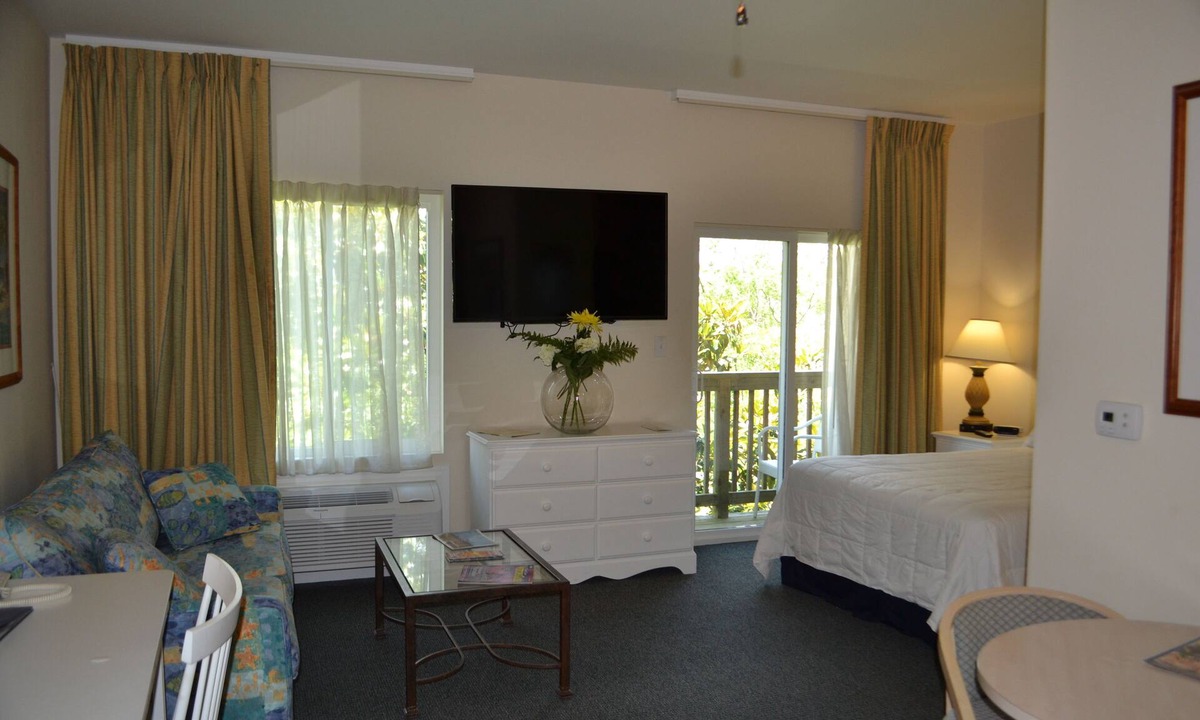 Morehead City Apartment | PETS Welcome for small extra fee.Walking distance to Beaufort Waterfront