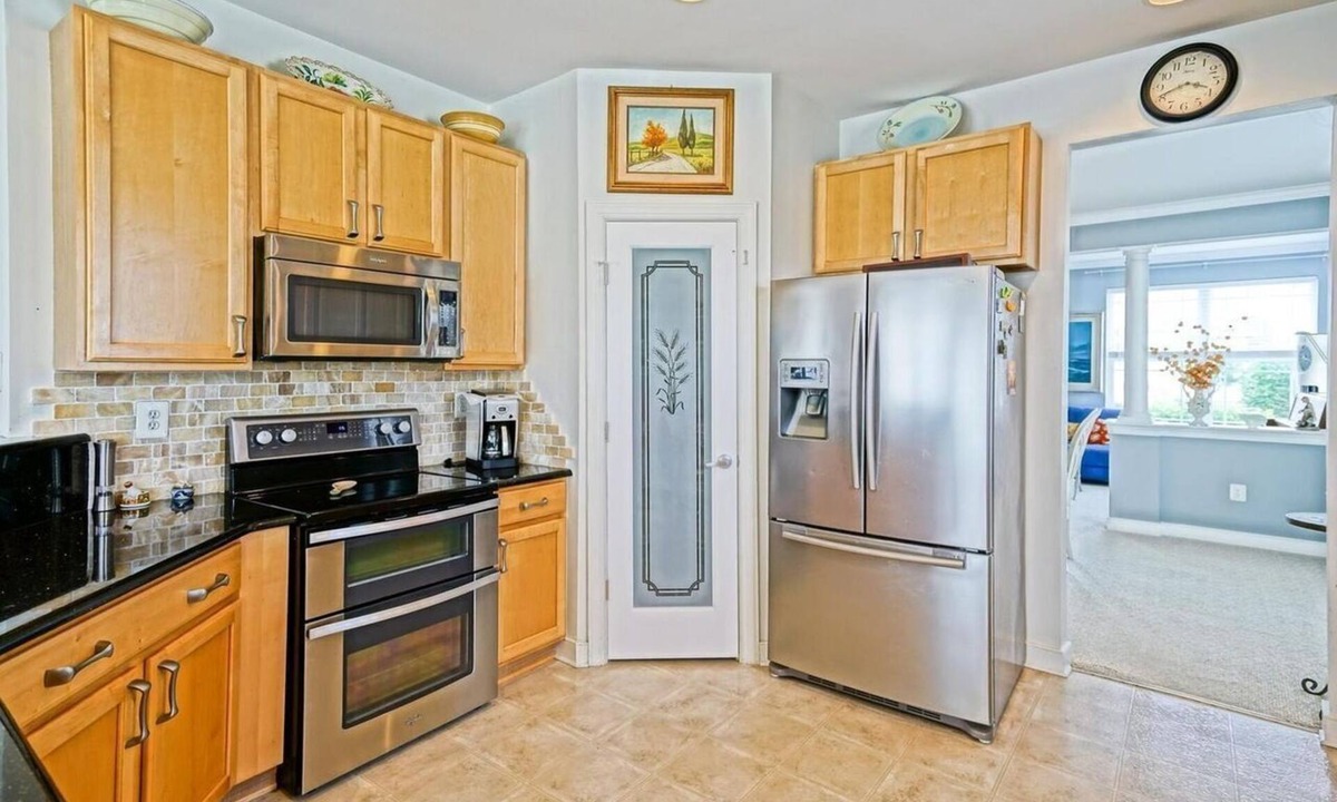 Villages of Five Points House | Pool/Tennis/Walking Paths! 33159 W Chesapeake Street