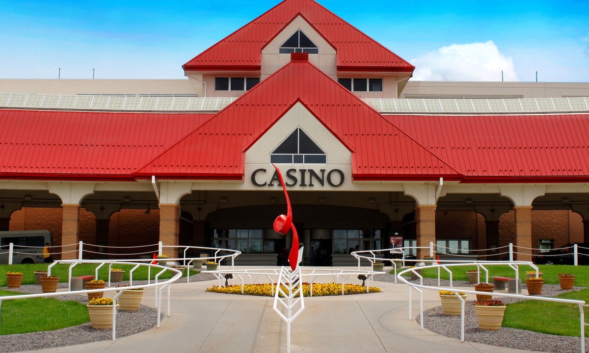Altoona Hotel | Prairie Meadows Casino Racetrack and Hotel