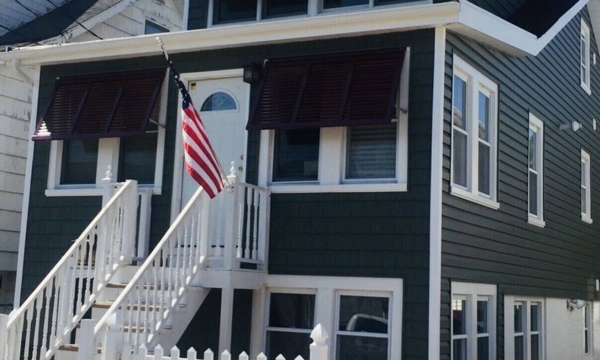 Ortley Beach Apartment | PREMIER HOST-2BR SEASIDE PARK SUITE#57, One Short Block to Beach, Kit, Liv Room