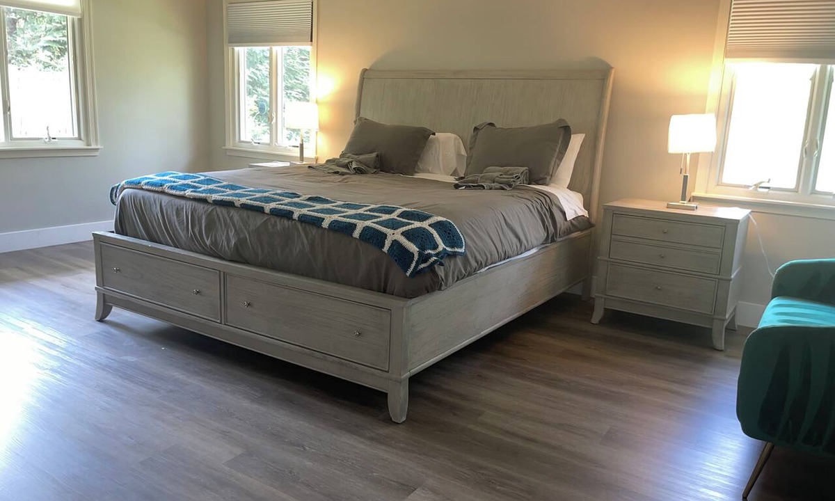 Bethesda House | Prime Bethesda Location Easy Access to DC