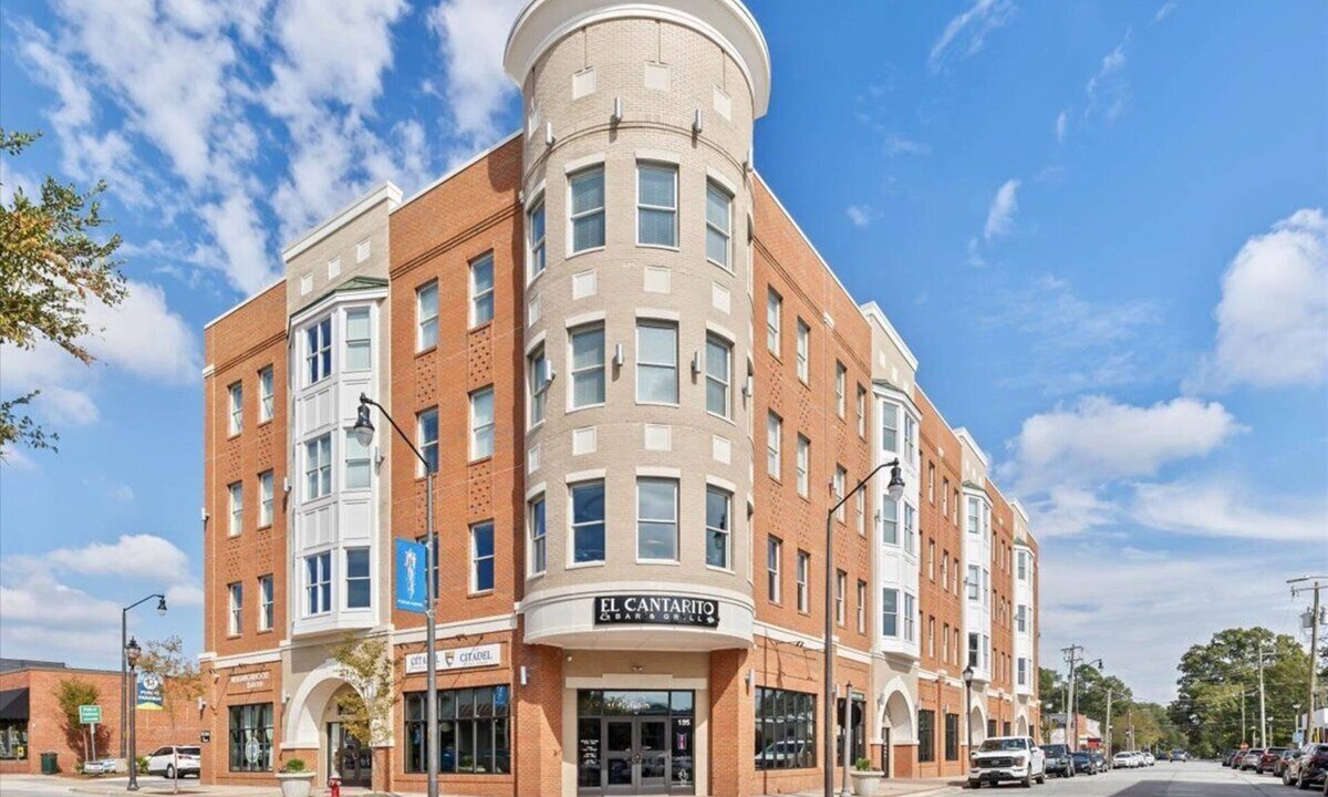 Fuquay-Varina Condo | Prime Downtown Fuquay Condo - Walk to Dining & Breweries - Free Parking