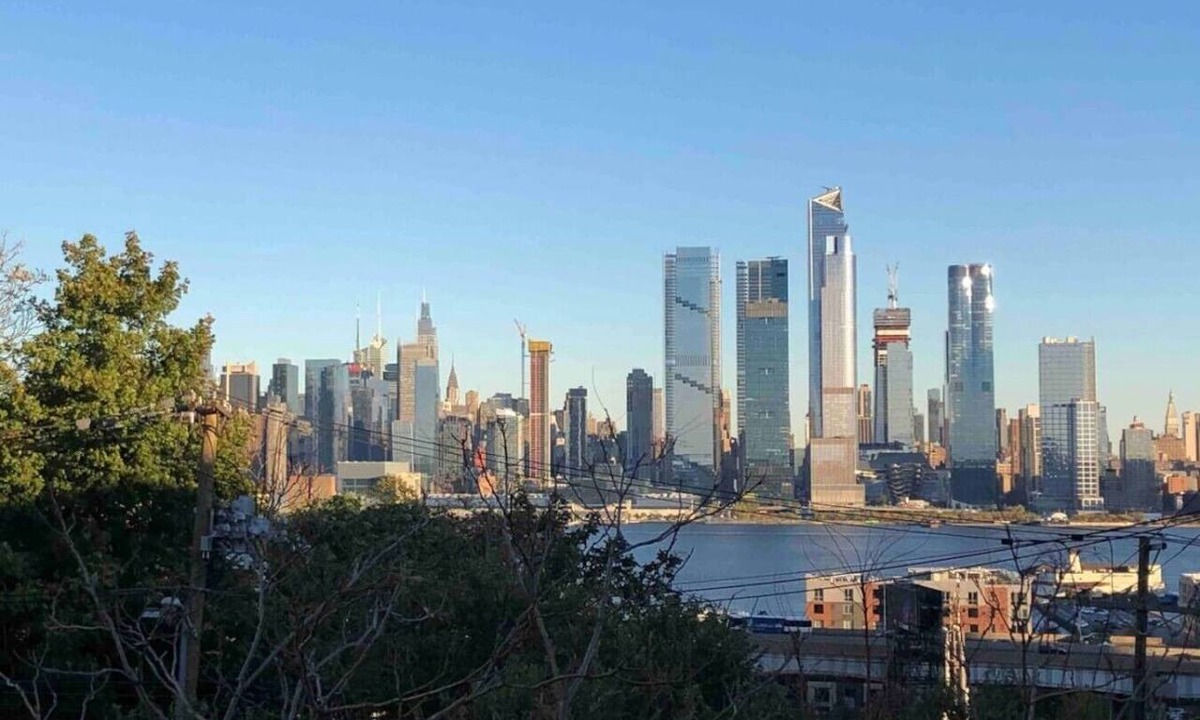 Union City Apartment | Private 2-bedroom apartment, NYC 15 mins away, MetLife Stadium 20 mins