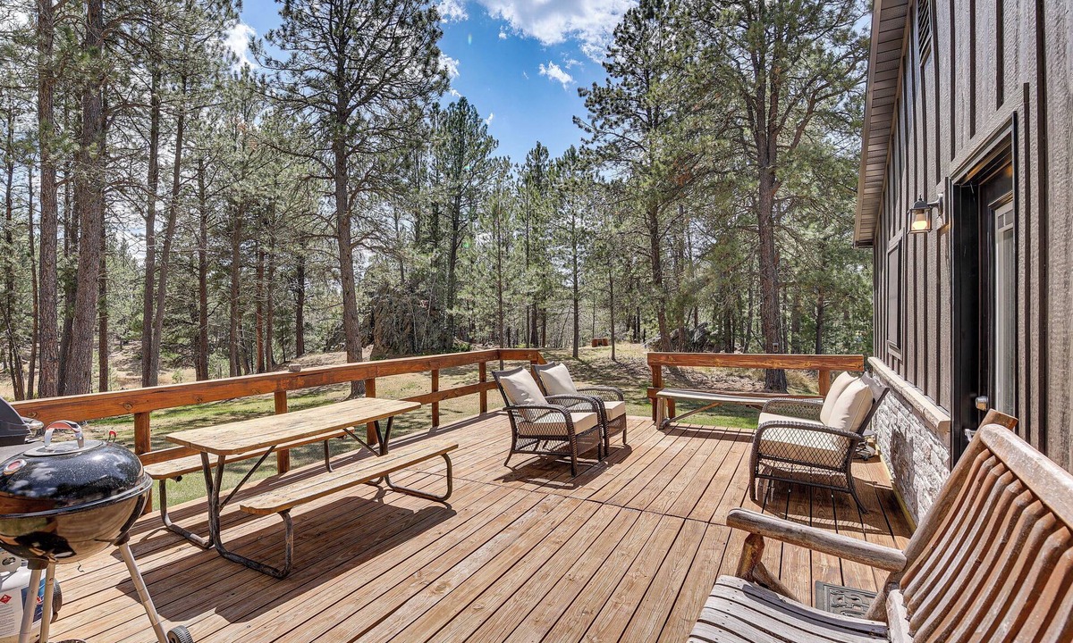 Custer House | Private Black Hills Home w/Corral: Horses Welcome