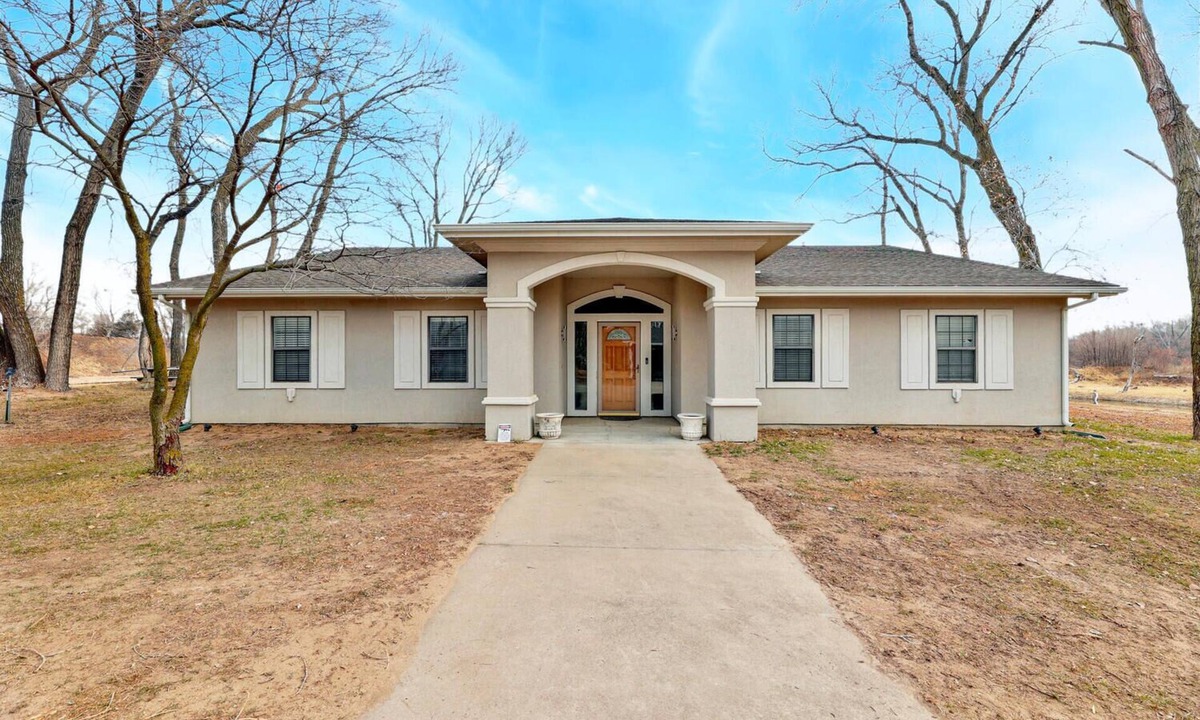 Harvey County House | Private Lake Resort house w swimming, fishing, beach access, sand dune ATV Park