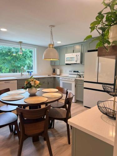 Dagsboro House | Private Pool-Fire Pit- Game Room - 20min to Beach