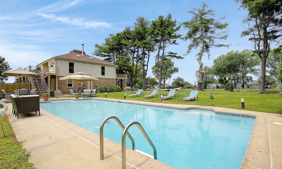 Stevensville House | Private Pool & Stunning Bay Views on Kent Island