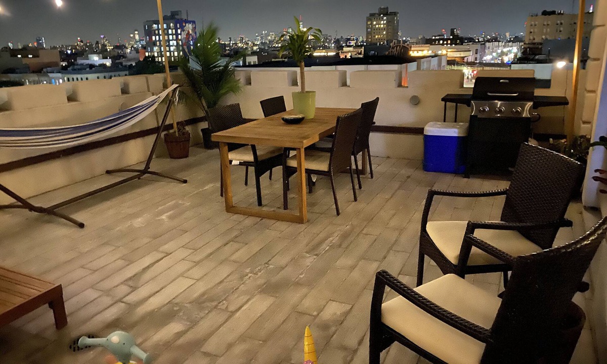 Bushwick Apartment | Private Rooftop Terrace - Amazing Views - 3 Bed Apt in Bushwick