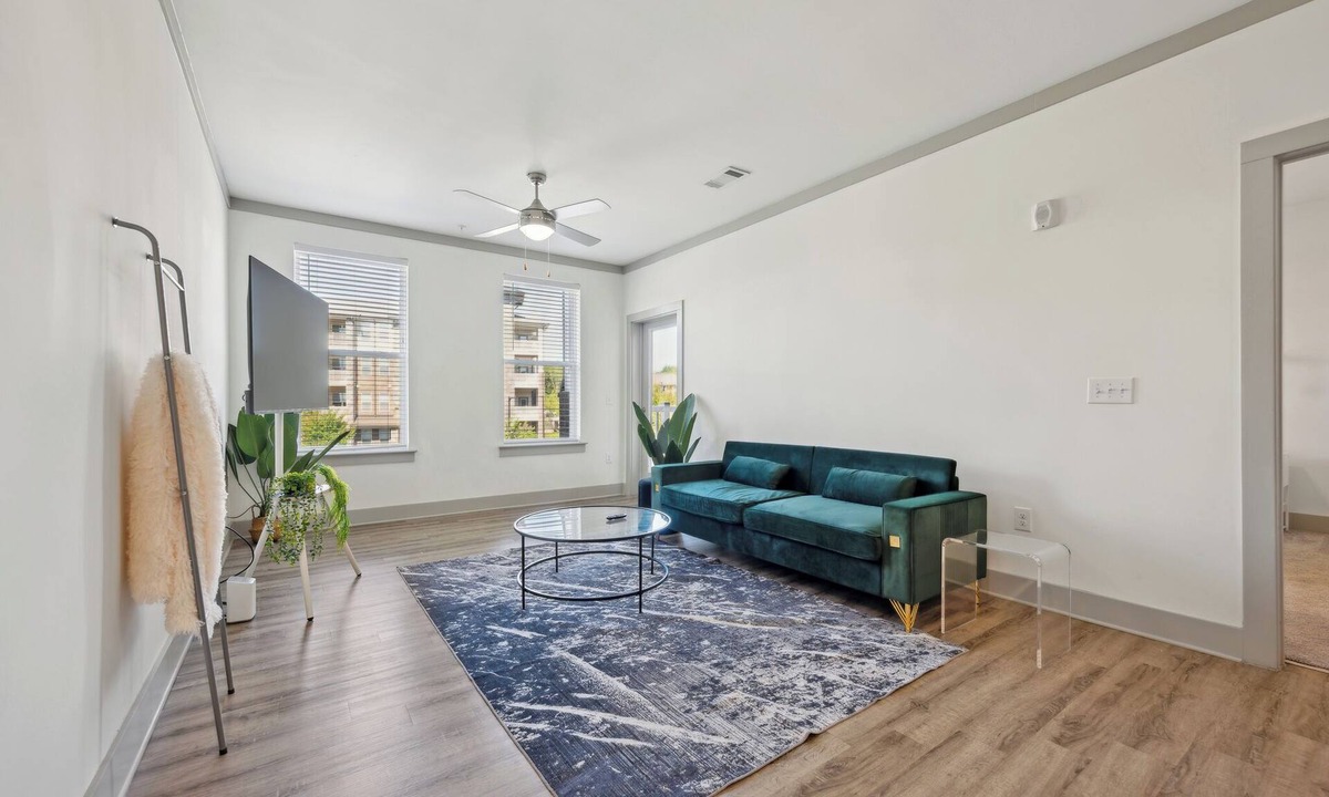 Farragut Apartment | Properties by Preston I 2Bd/2Bth Beauty