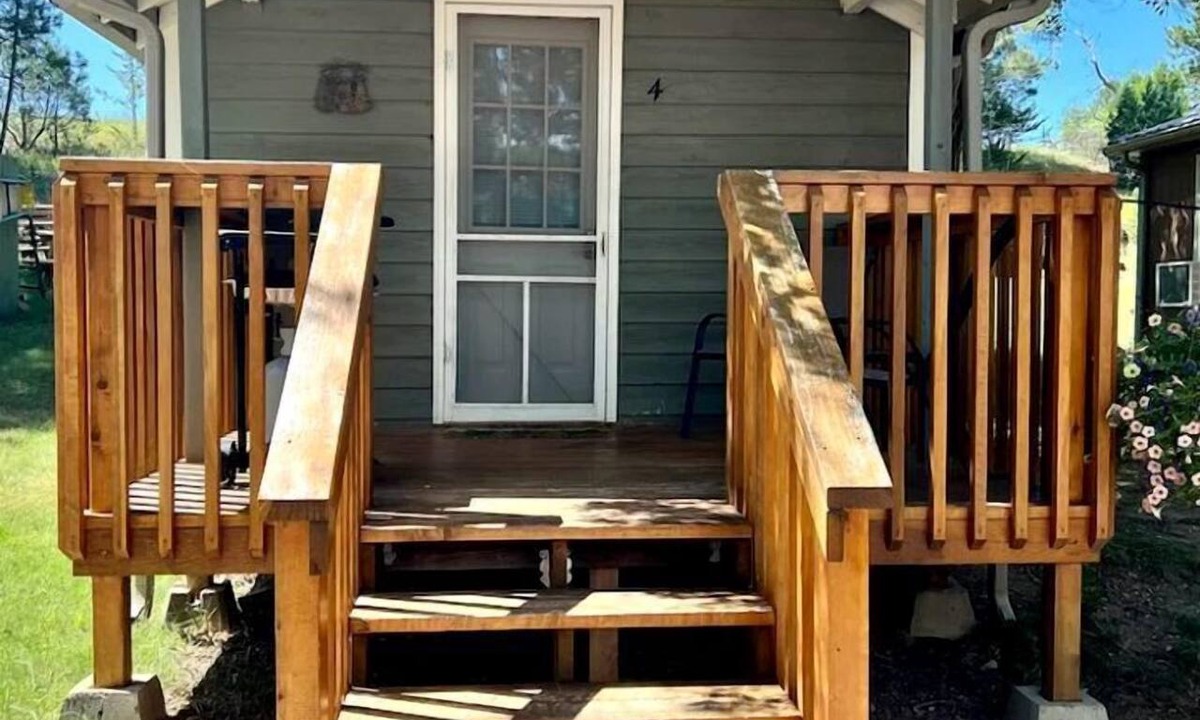 Hot Springs Cabin | Quaint Studio Cabin Ideal for Couples in South Dakota