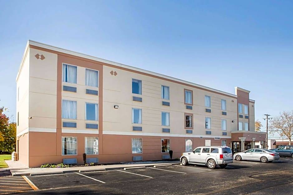 Vineland Hotel | Quality Inn Vineland - Millville
