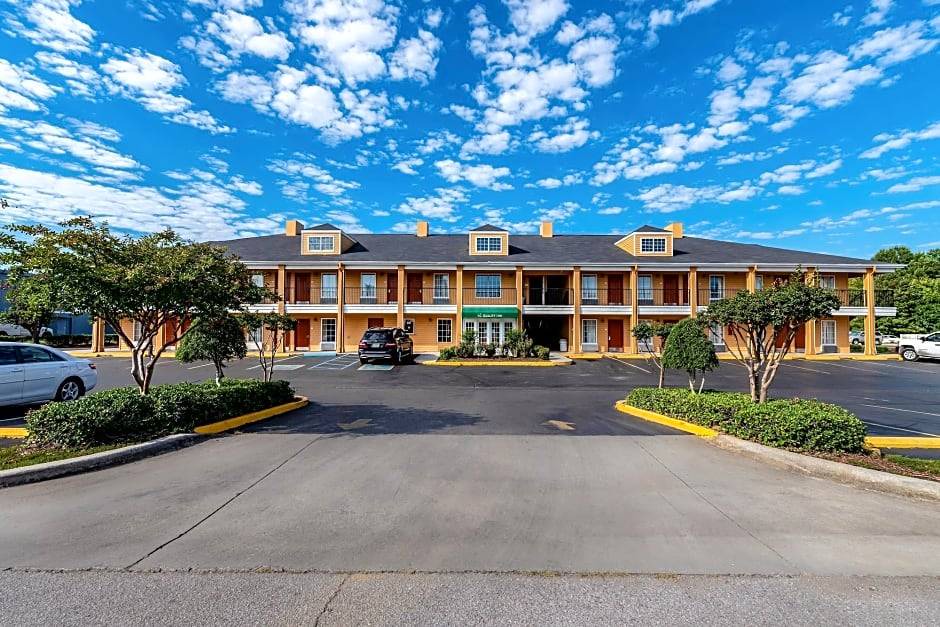 Decatur Hotel | Quality Inn Decatur River City