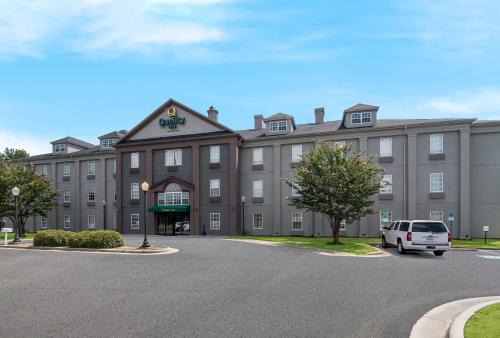 Goldsboro Hotel | Quality Inn Goldsboro
