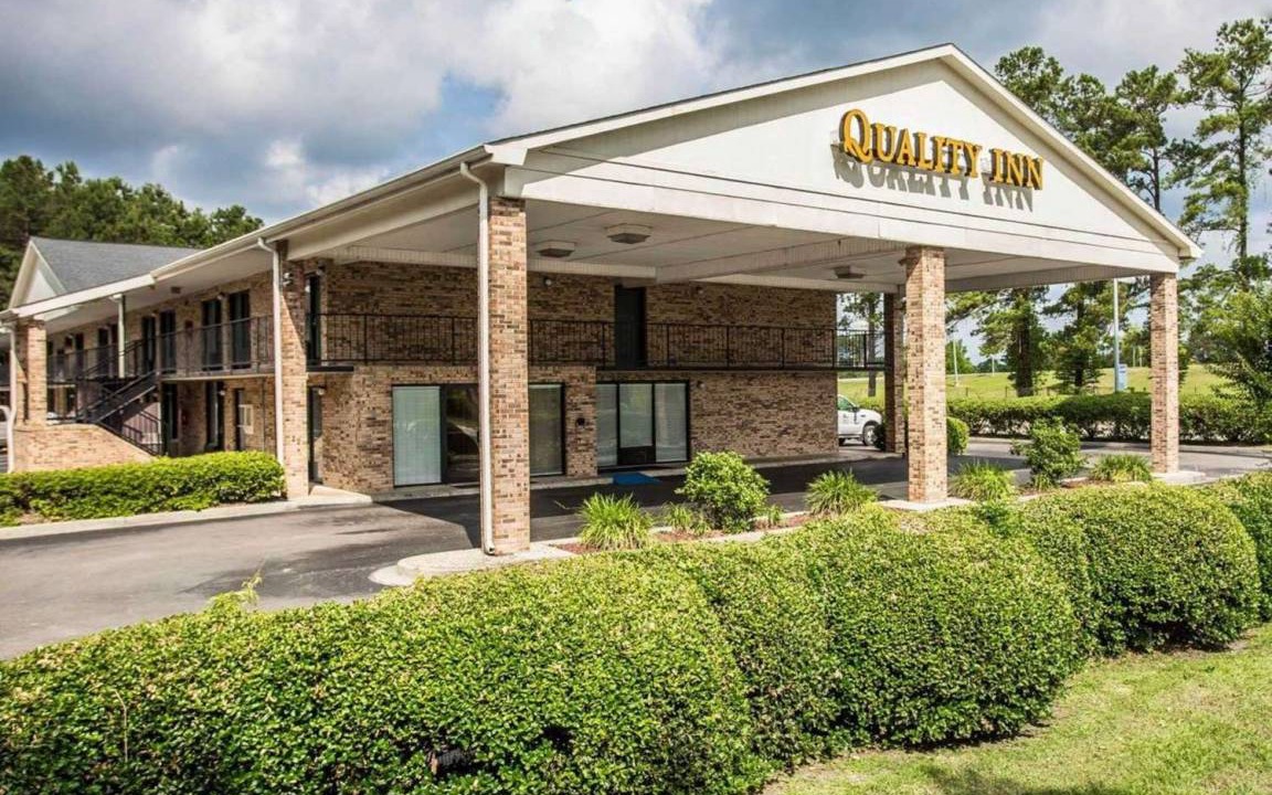 Manning Hotel | Quality Inn Manning I-95