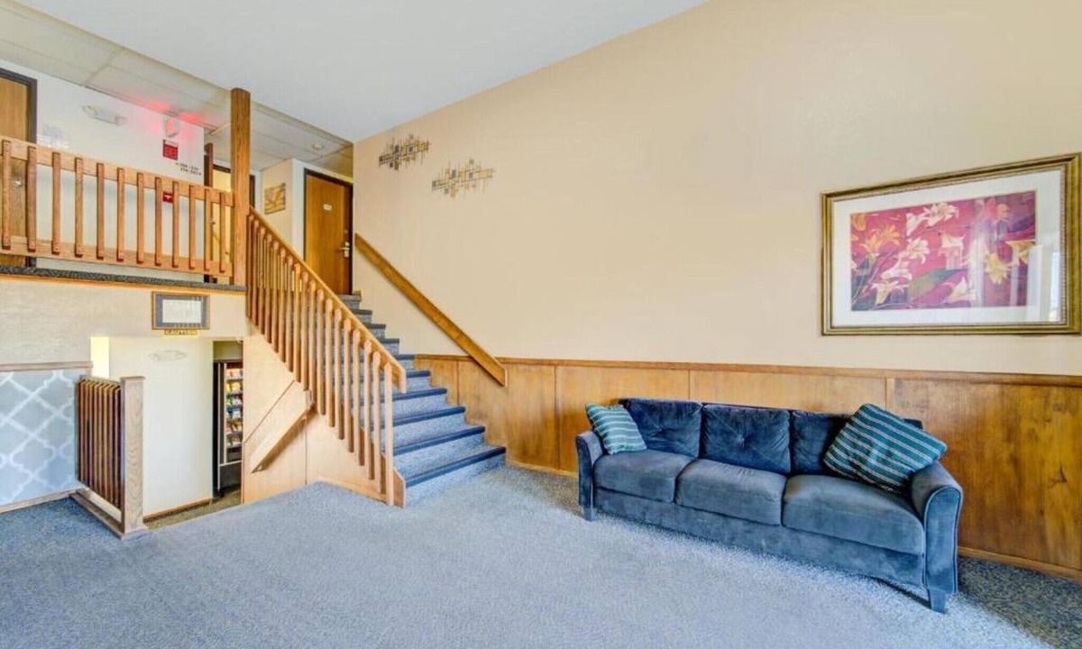 Kingdom City Apartment | Queen Bed Accessible|Nsmk