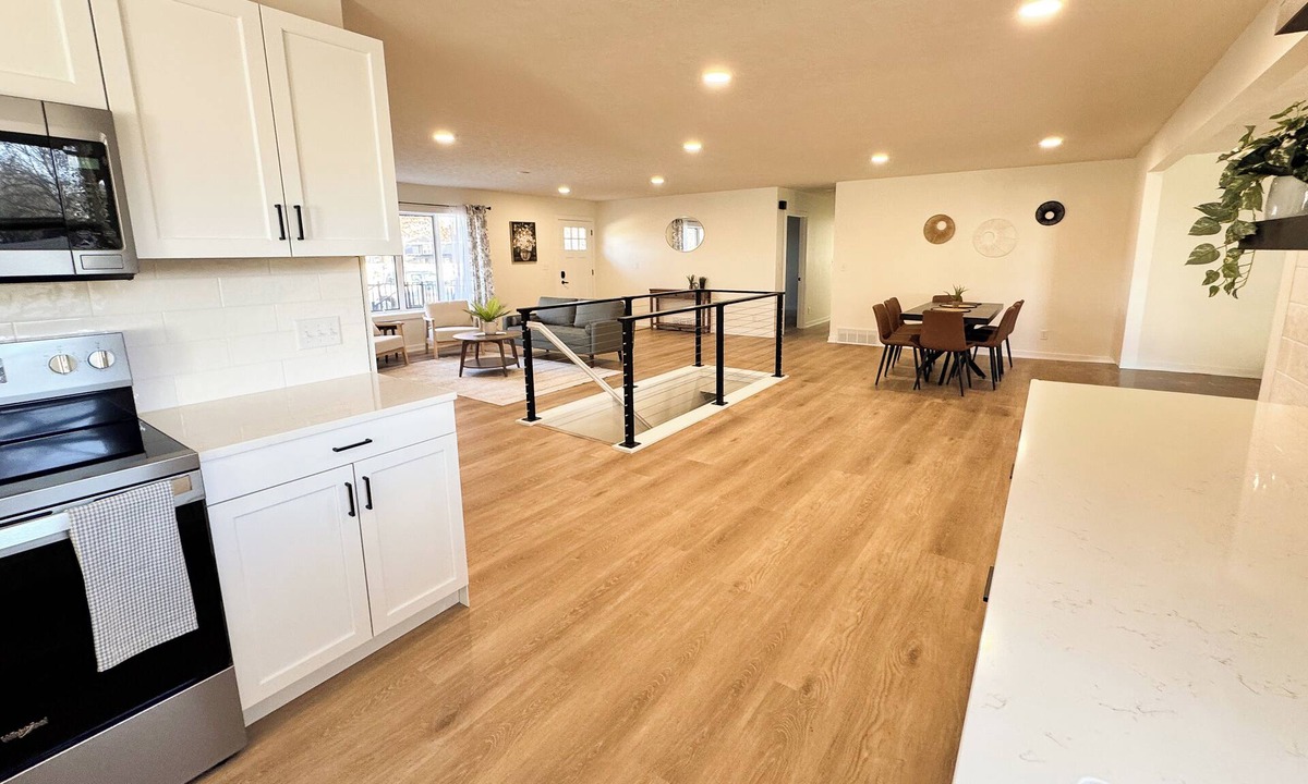 Beatrice House | Quiet 4-bedroom house charming Beatrice