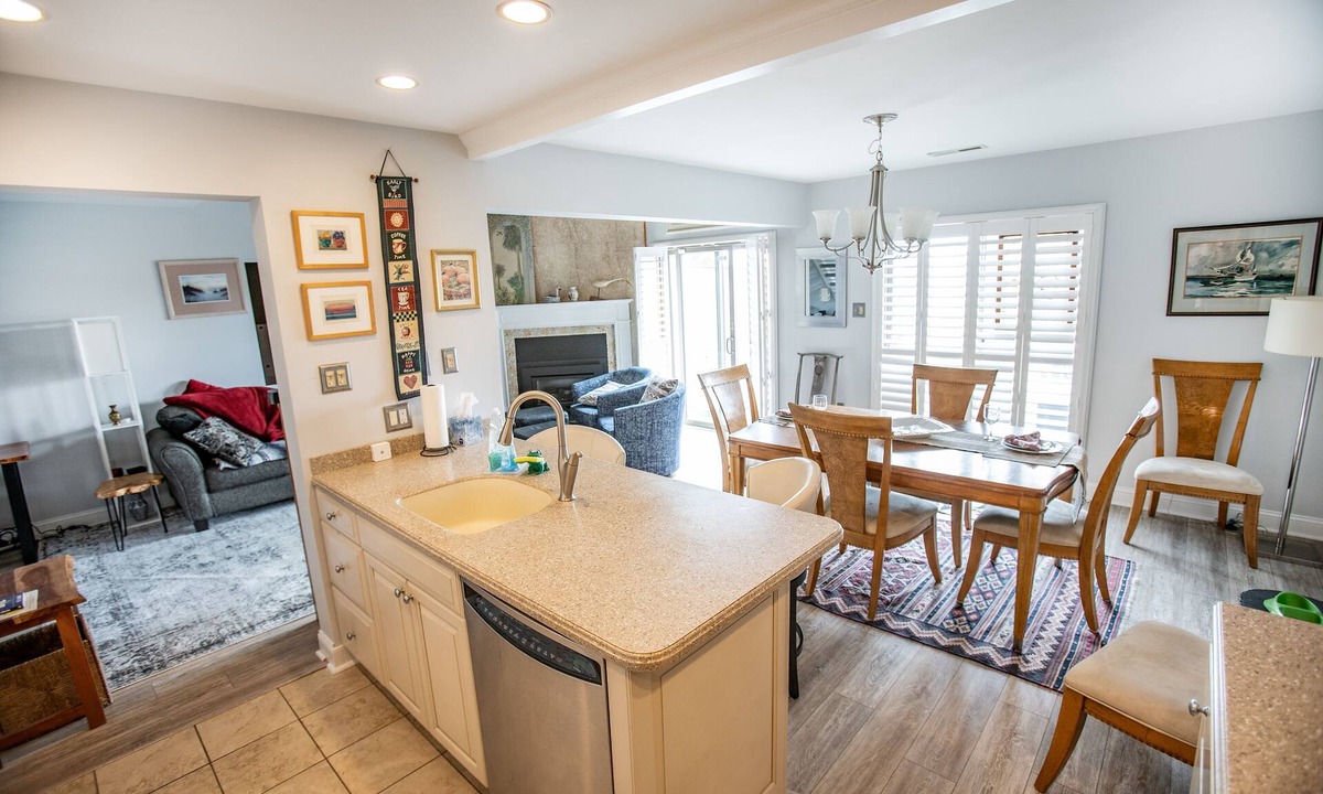 Southend House | Quiet, comfortable, dog friendly 3 BR townhome; short dune walk to the beach.