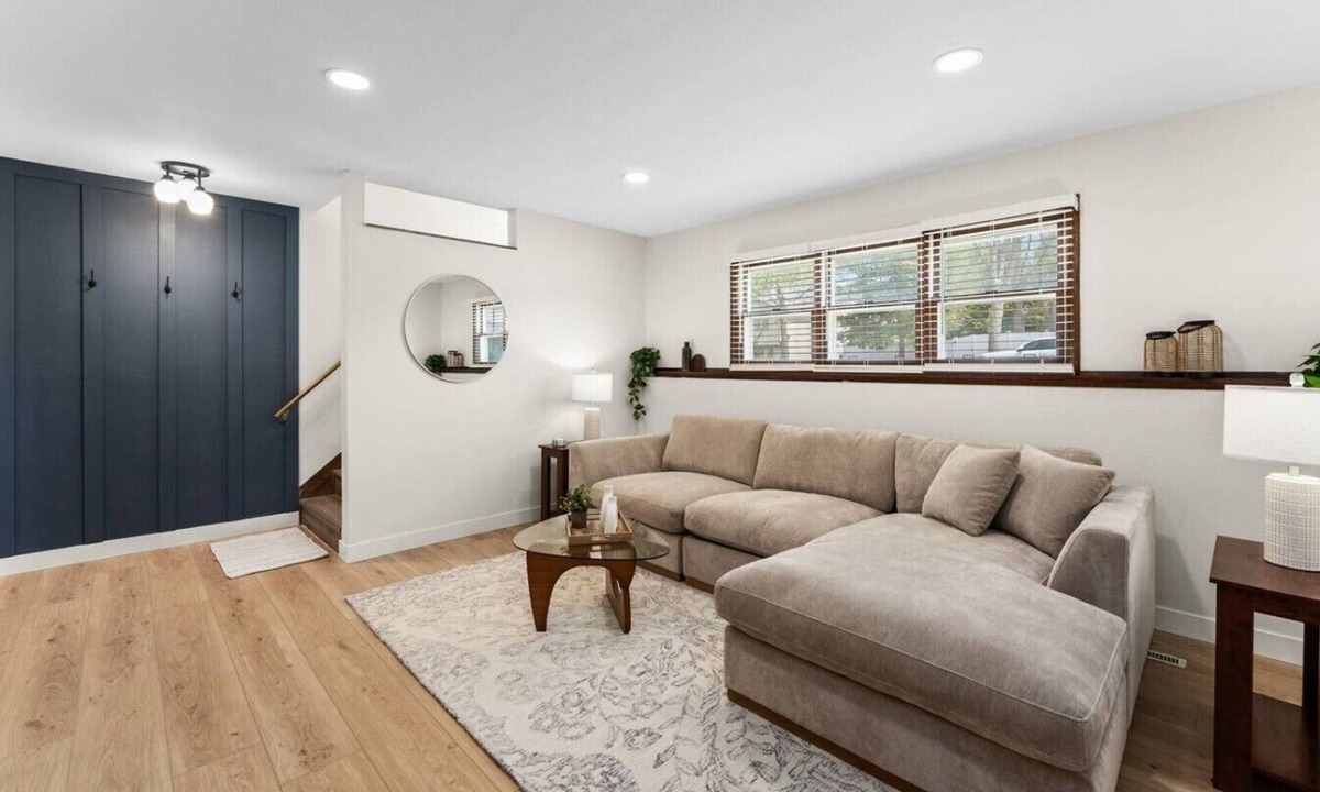 Sioux Falls House | Quiet retreat, spacious living and dining