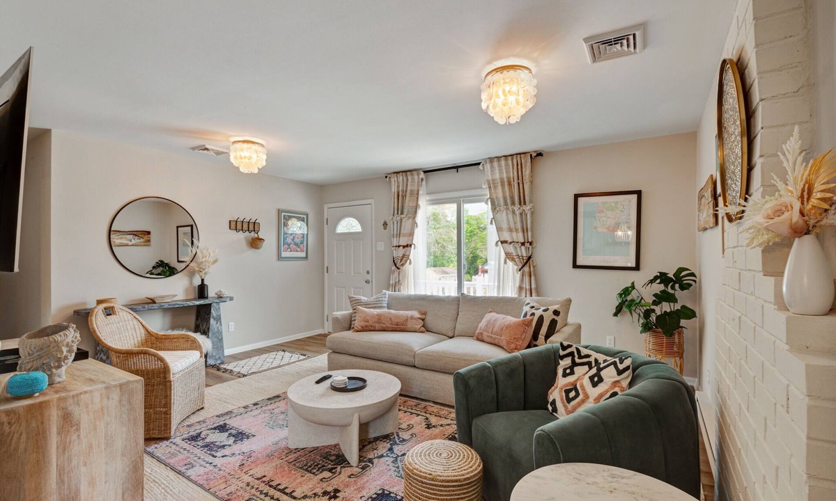 Cape May Court House Apartment | QuietRetreat: Beautifully renovated 3BR in CMCH