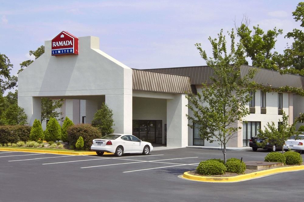 St. Andrews Hotel | Ramada Limited - Columbia