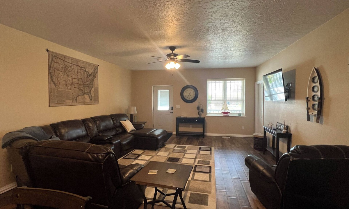 Rathbun House | Rathbun Lake, 1.5 miles from the Lake, 2-bdrm, 2 bath sleeps 7 in Rathbun, Iowa