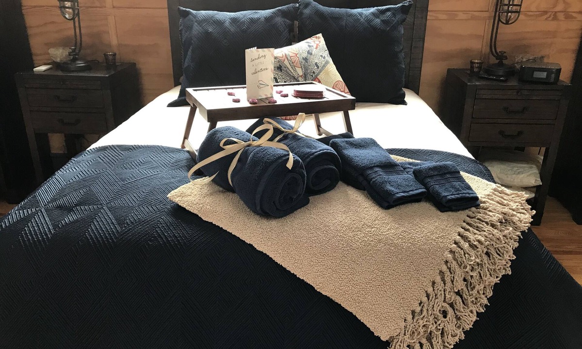 Lancaster House | Red Fox Farms Guest House