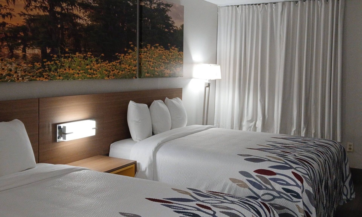 Leeds Hotel | Red Roof Inn Leeds