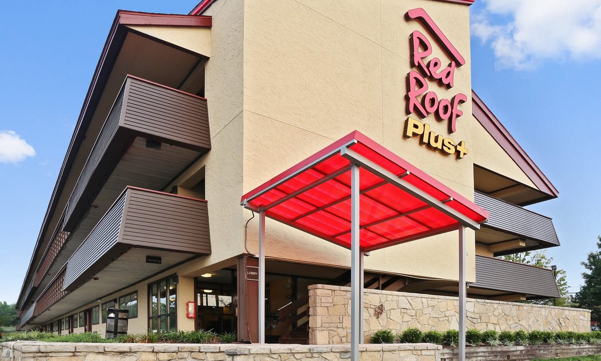 Lutherville Timonium Hotel | Red Roof Inn PLUS+ Baltimore North - Timonium