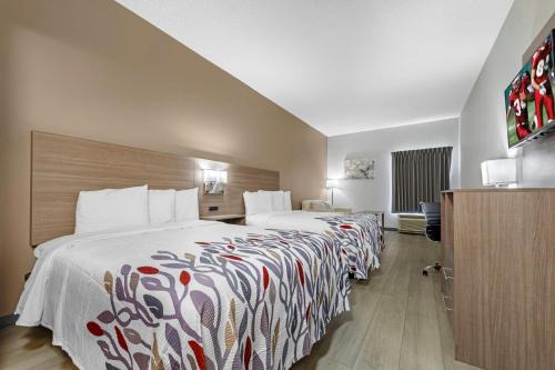 Bellmawr Hotel | Red Roof Inn & Suites Philadelphia - Bellmawr