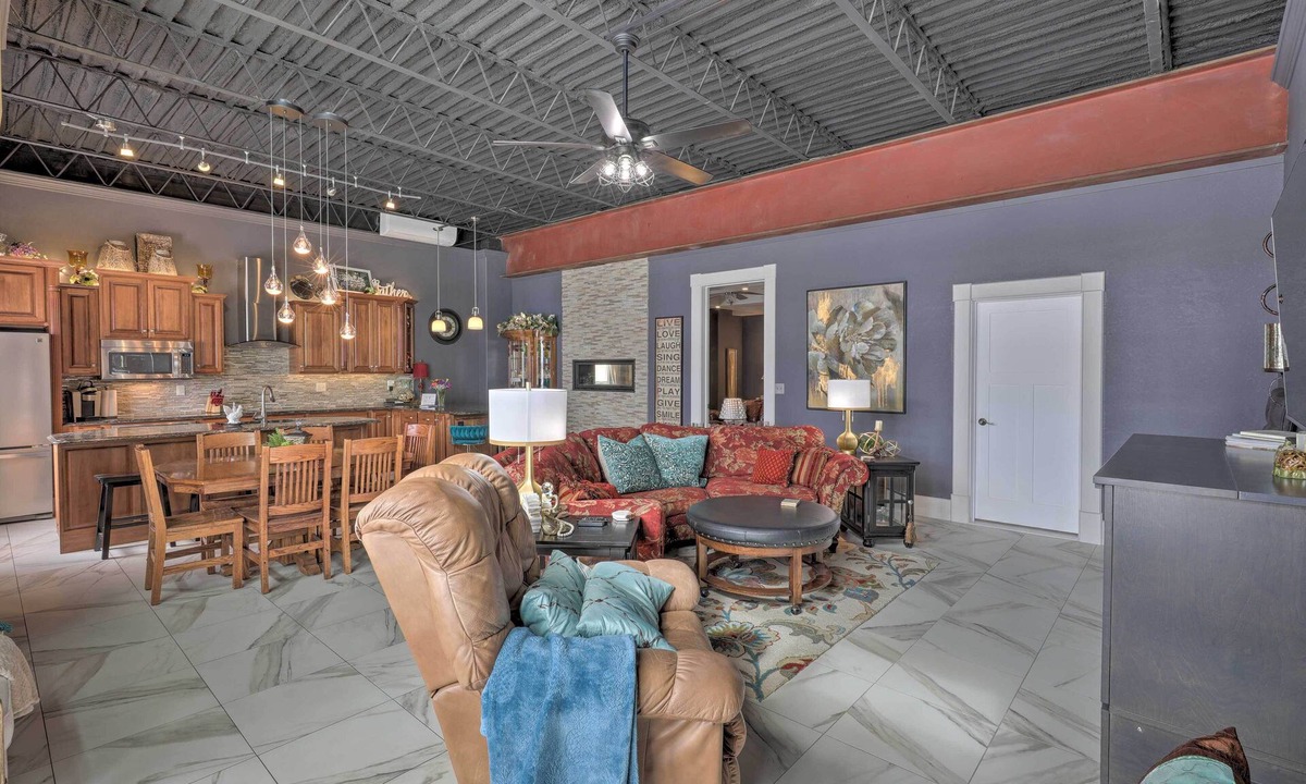 Yankton Apartment | Regal River Retreat in the Heart of Yankton!