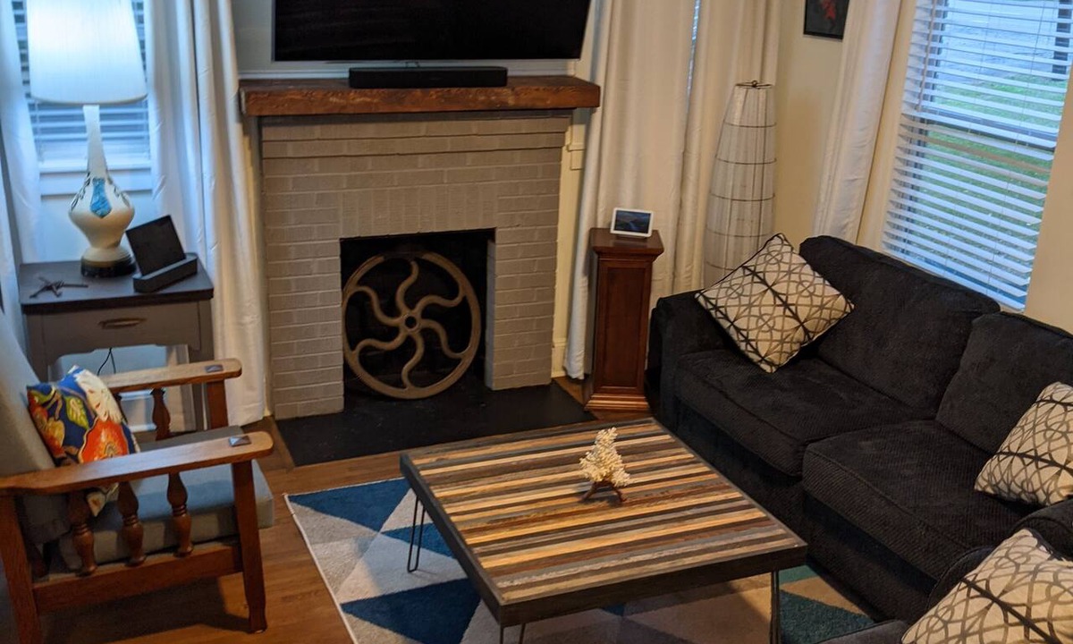 Ponderosa - Wingate House | Renovated 1930s Bungalow - Pets Ok