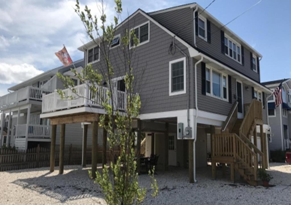 Surf City House | Renovated Bay side home in the heart of Surf City! 118971