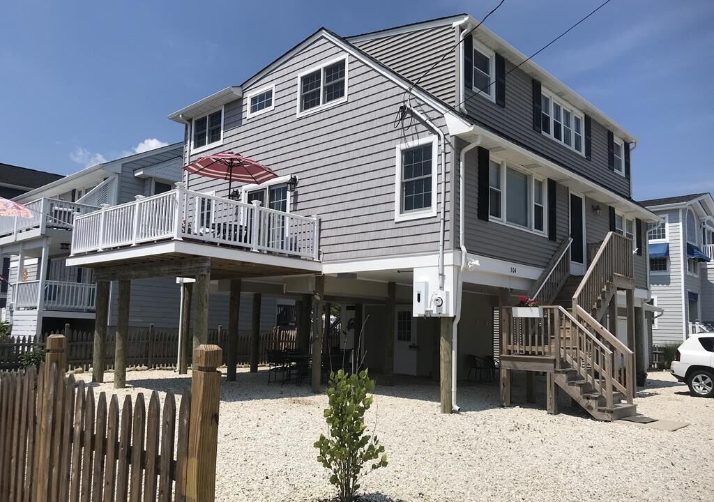 Surf City House | Renovated Bay side home in the heart of Surf City! 118971